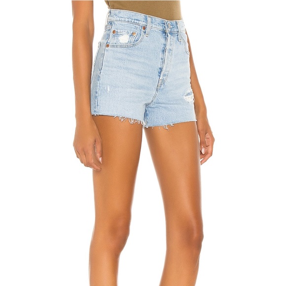 Levi’s Ribcage Short size 26 in “tango pulse” color - Picture 2 of 5